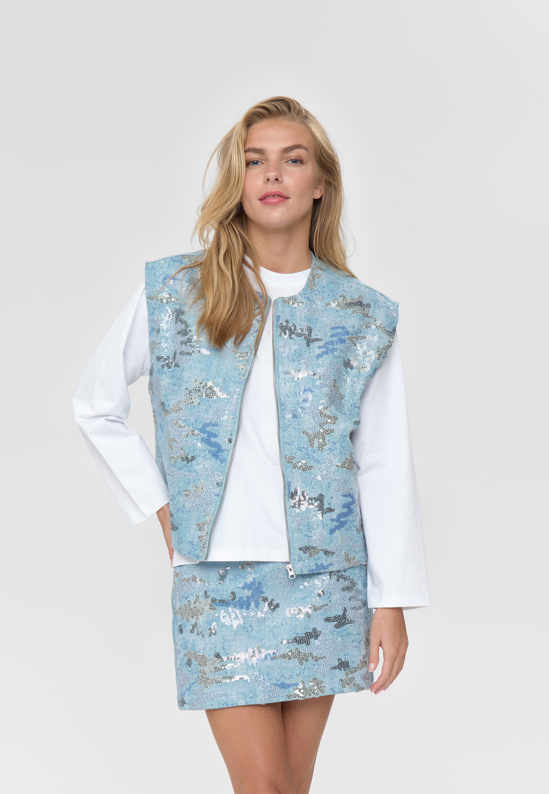 moves Evits waistcoat 4615 Waistcoat 4005 Nantucket Breeze