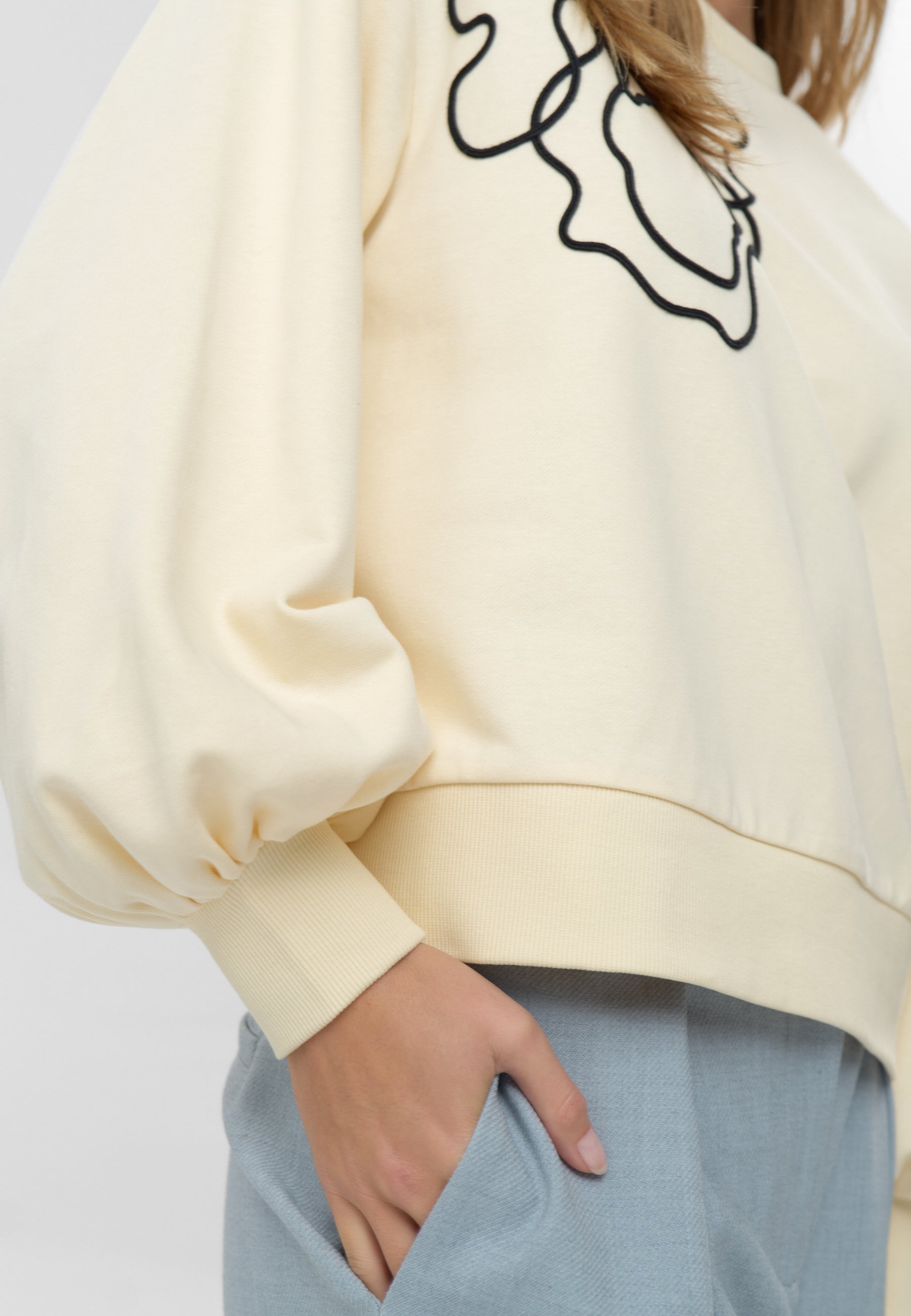 moves Flower sweat 4646 Sweatshirt 0710 Shortbread